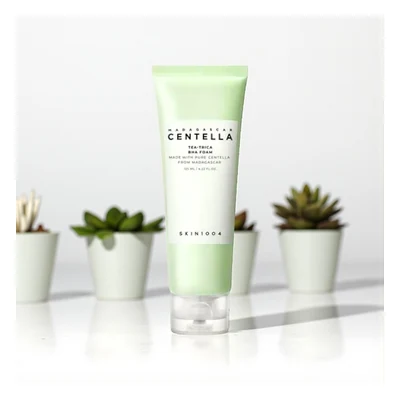 Skin1004 Madagascar Centella Tea-Trica BHA Foam - 125ml
