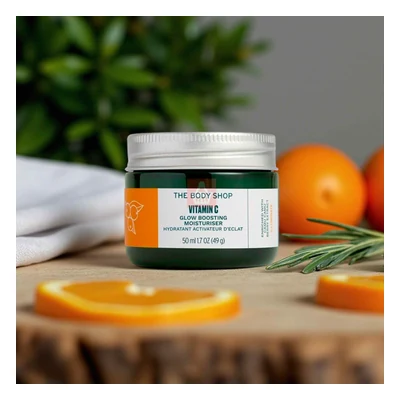 The Body Shop Vitamin C Glow Boosting Moisturizer - 50ml