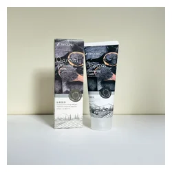 glowxin-3w-clinic-charcoal-cleansing-foam-100-ml-3.webp