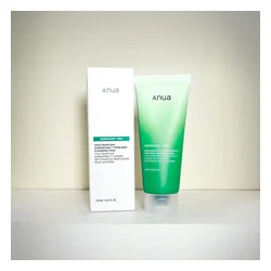 glowxin-anua-heartleaf-quercetinol-pore-deep-cleansing-foam-3.webp