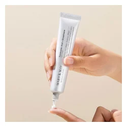 glowxin-mary-and-may-tranexamic-acid-glutathione-eye-cream-3.webp